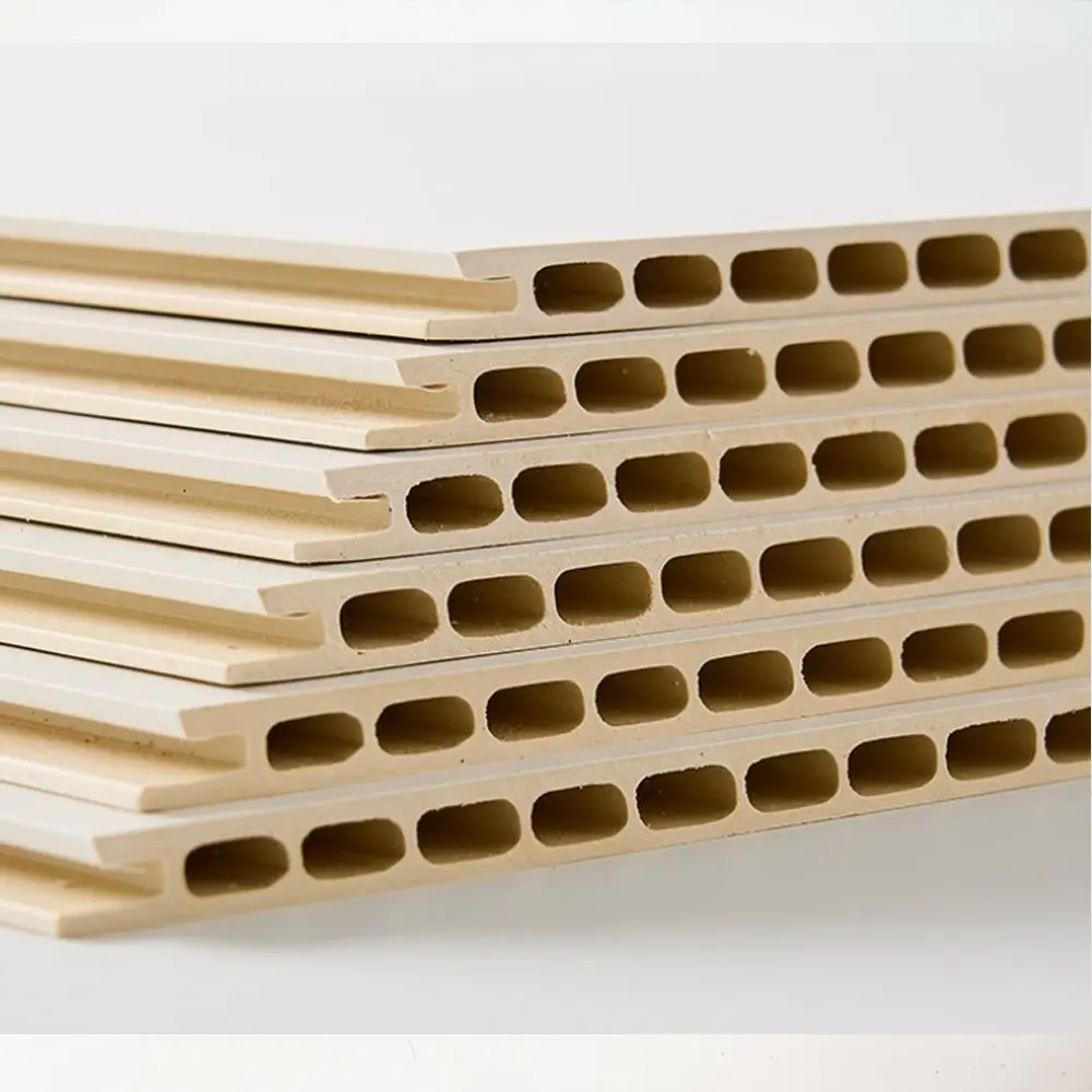 用於室內裝飾的 PVC 天花板面板...